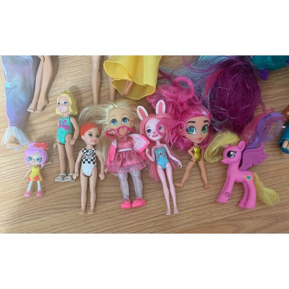 Mixed Bundle of Barbie Dolls Frozen Doll Elsa Squishy Monster High Aurora - Picture 2 of 11